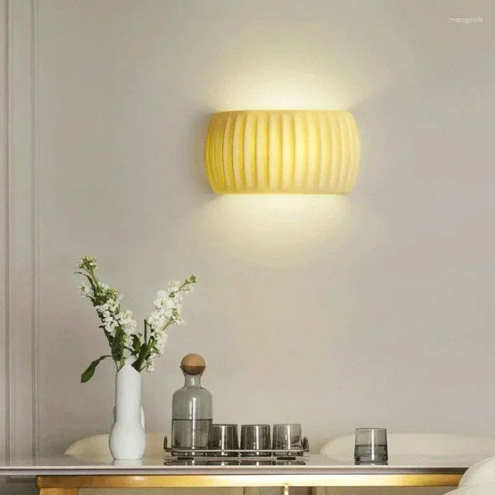 Modern Art Deco Wall Light - Elegant Lighting for Every Space