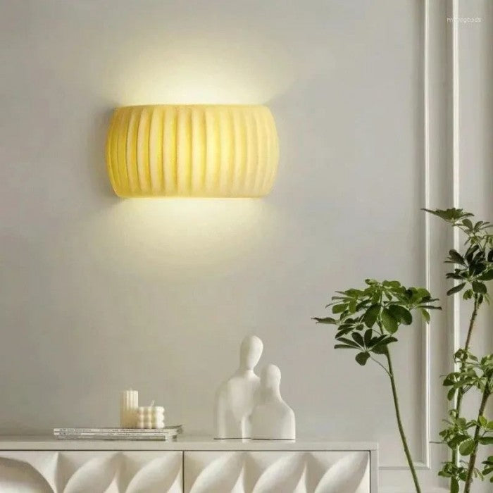 Modern Art Deco Wall Light - Elegant Lighting for Every Space