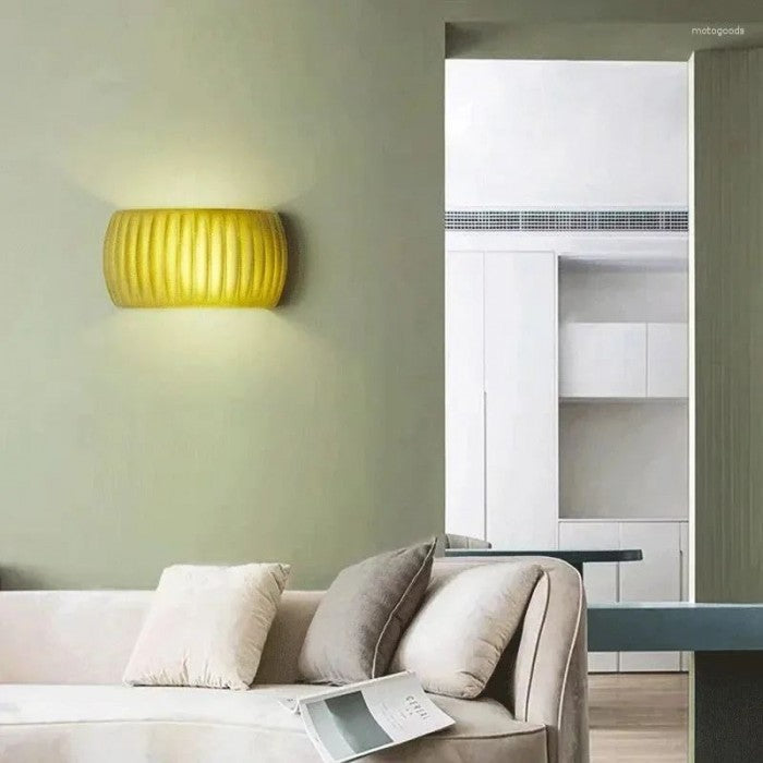 Modern Art Deco Wall Light - Elegant Lighting for Every Space